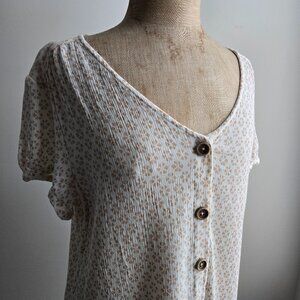 Market & Spruce Short Sleeve V-Neck Blouse (XL) 🌸